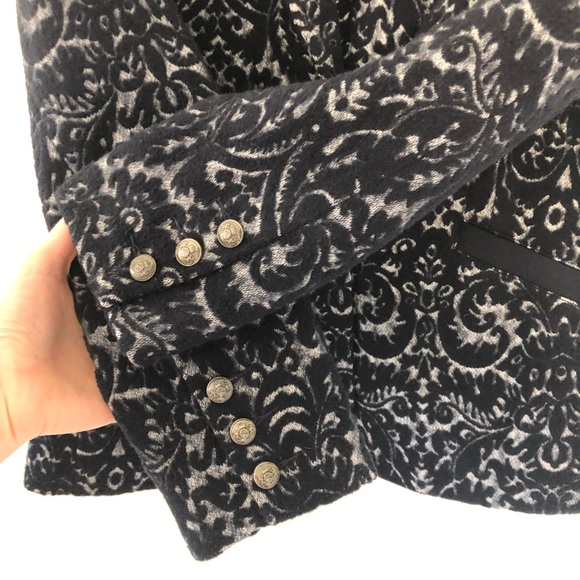 CAbi Jacquard Blazer Navy Blue Wool Blend Flocked Jacket #109 Women’s Size 6 - Picture 7 of 12